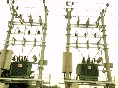 Trạm biến áp treo là gì? Tìm hiểu chi tiết về trạm biến áp treo